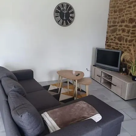Holiday home Les Sapins Avec Privatif Le Chatellier (Ille-et-Vilaine)